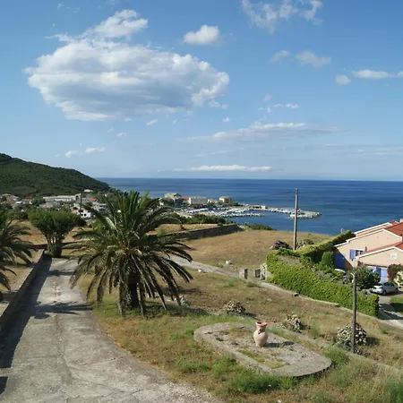 Vue Sur A Santa Severa - Les Cypres