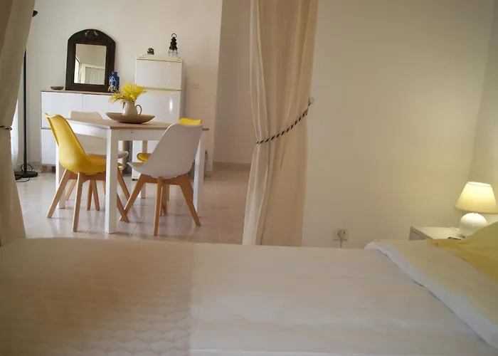 Vue Sur A Santa Severa - Les Cypres *