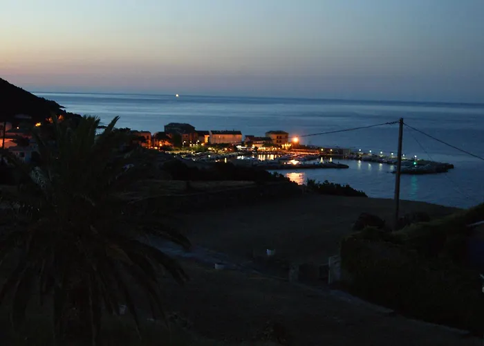 Vue Sur A Santa Severa - Les Cypres Apartmán *